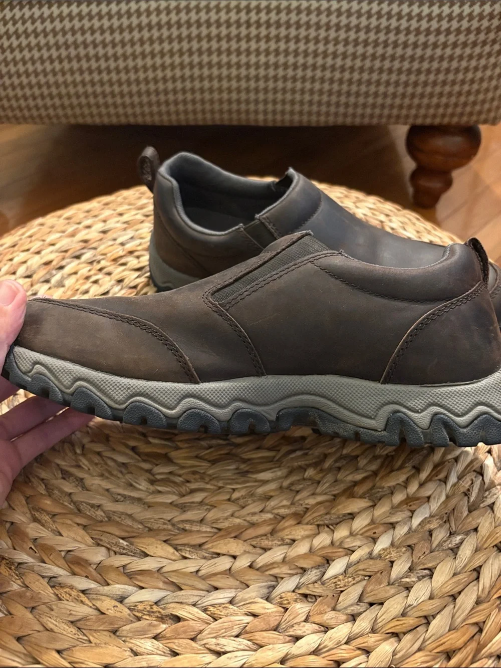 Duluth Trading Co Brown Leather Slip-On Chukka Boots